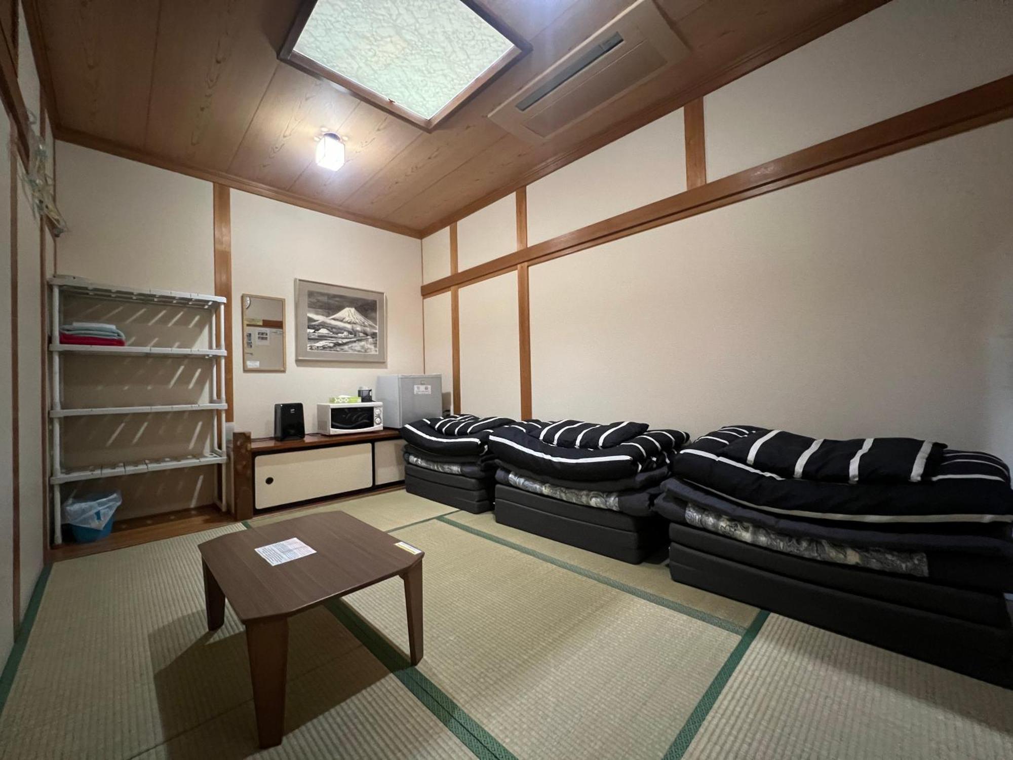 Mt Fuji Hostel Michael'S Фуджийошида Екстериор снимка