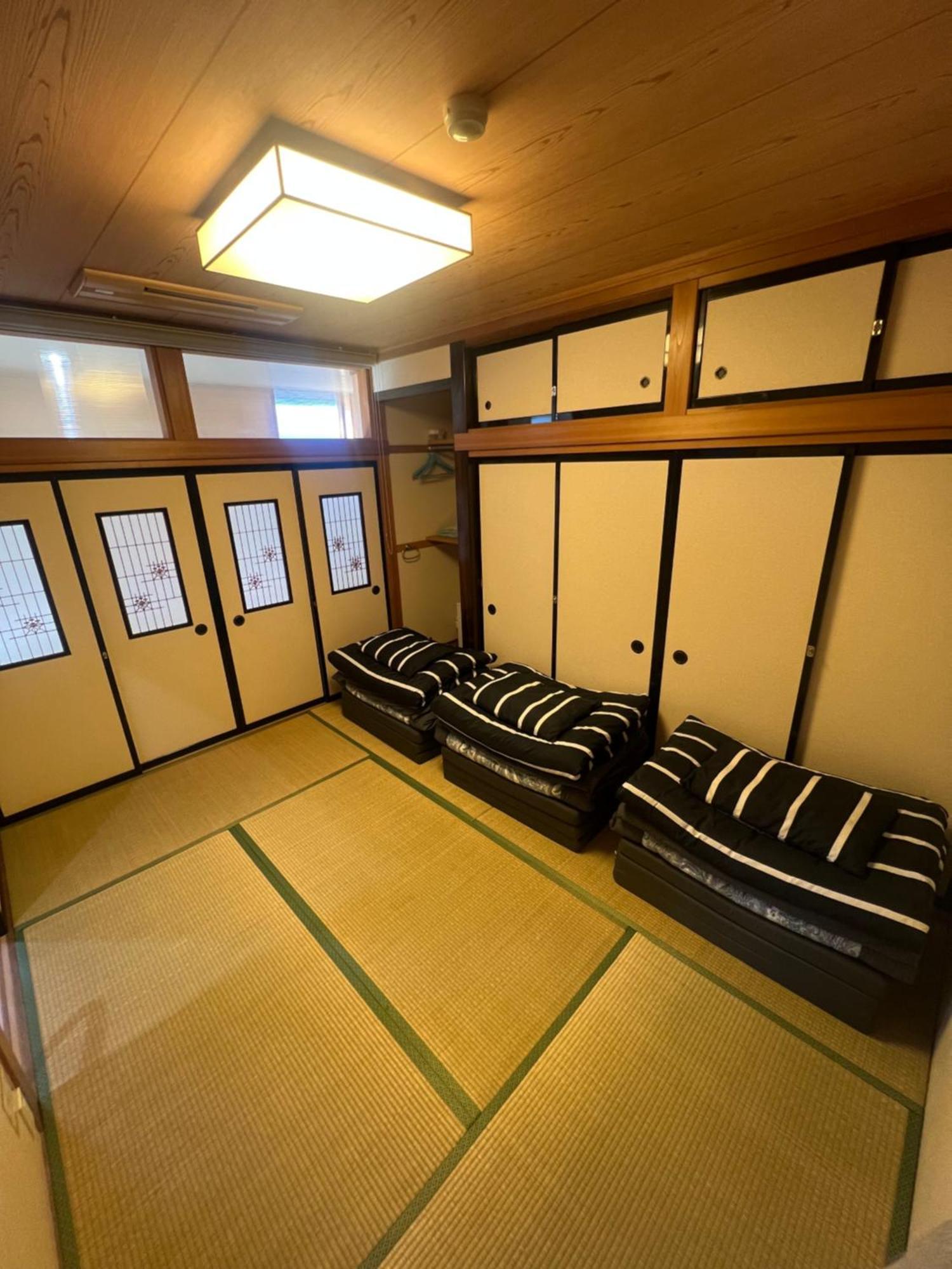Mt Fuji Hostel Michael'S Фуджийошида Екстериор снимка